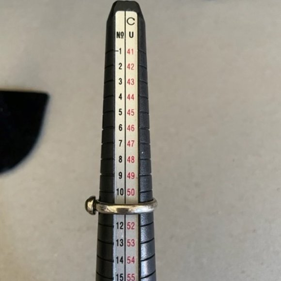 Dainty Peridot Stackable Ring Sterling Precious Stone Ring Size 5.75 - Picture 5 of 10